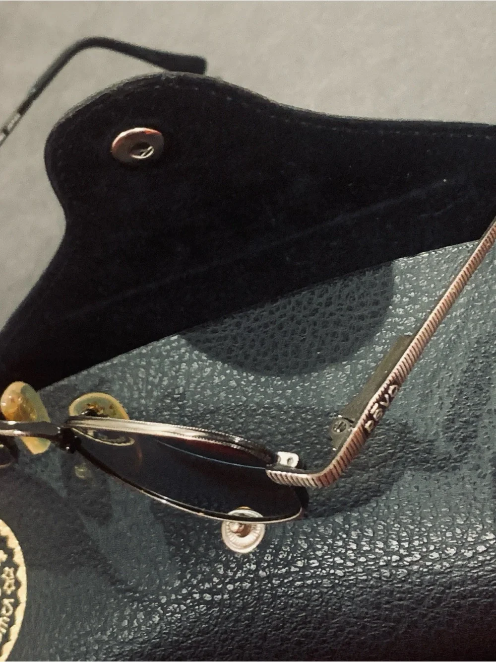 Ray-Ban Men’s Black Frame Sunglasses with Brown Lenses